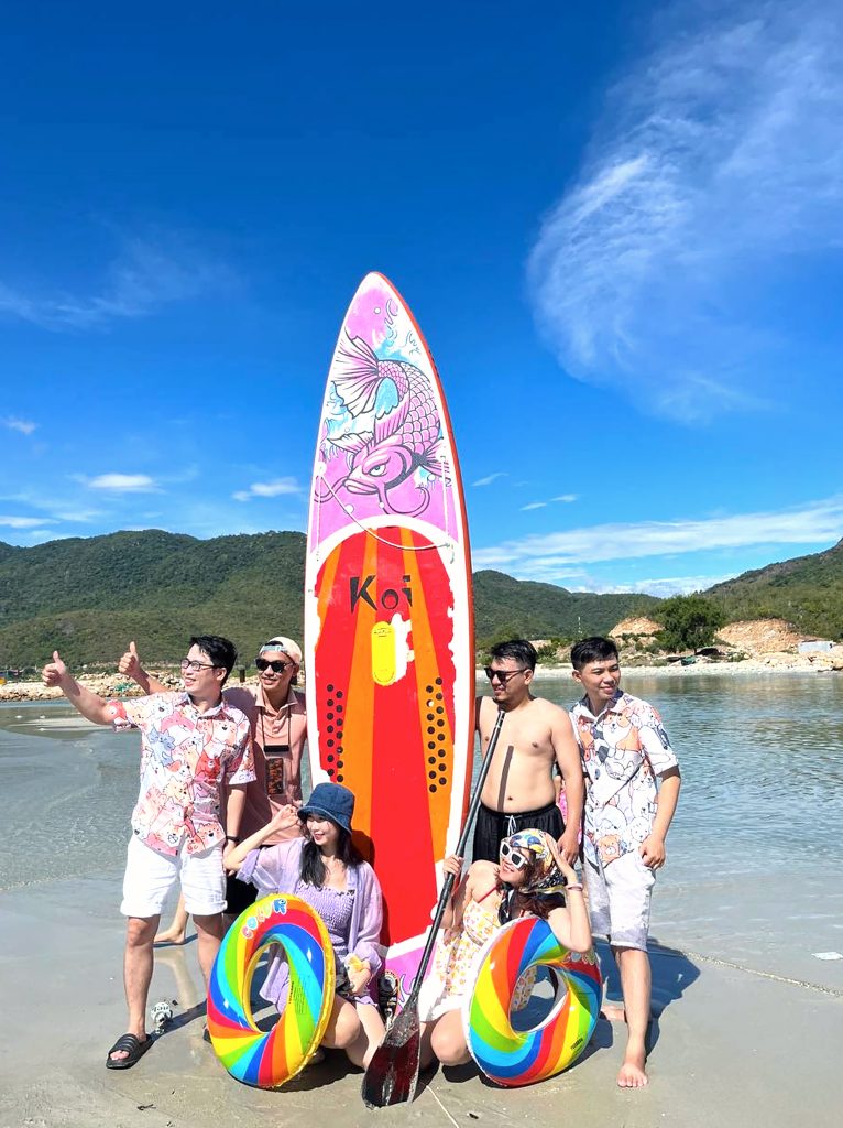 Tour Vĩnh Hy, Đảo Bình Hưng